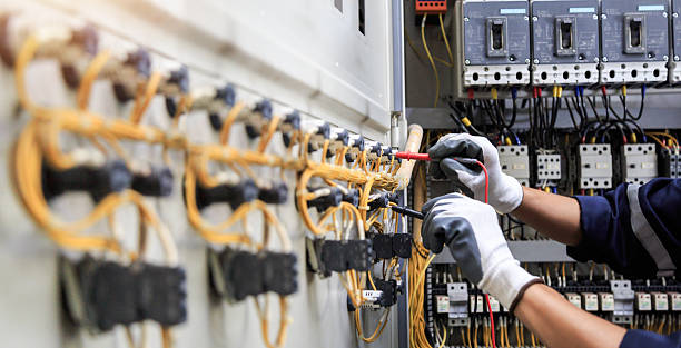 Professional Electrician technician working in Bristow, OK